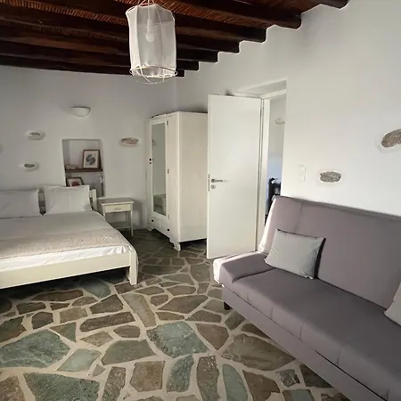 A Casa D' Irene Willa Páros